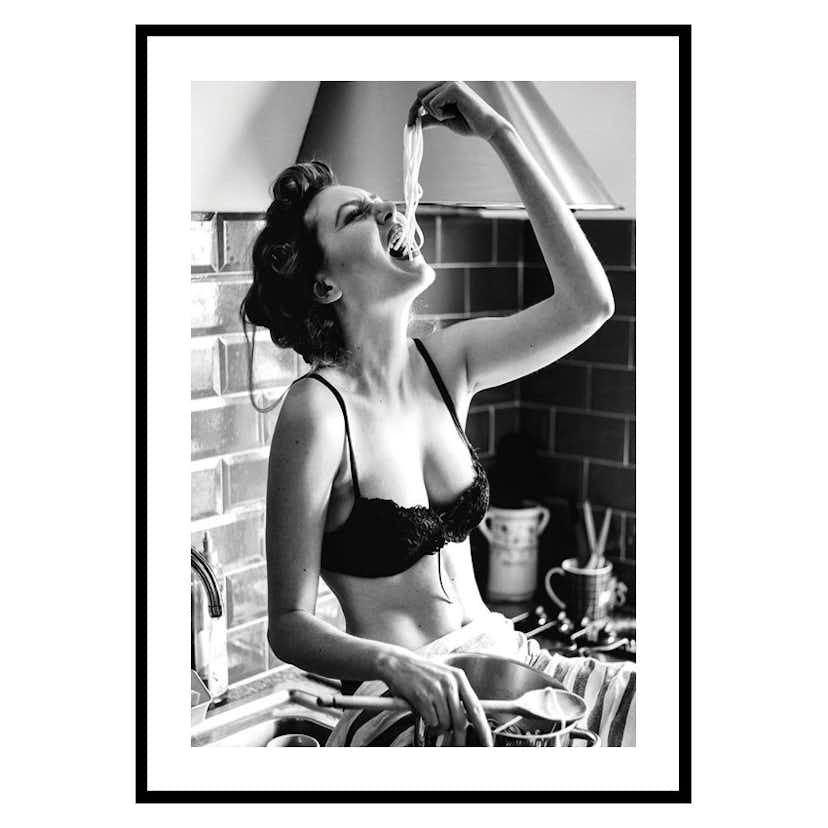 Poster Gallerix Playing With Spaghetti