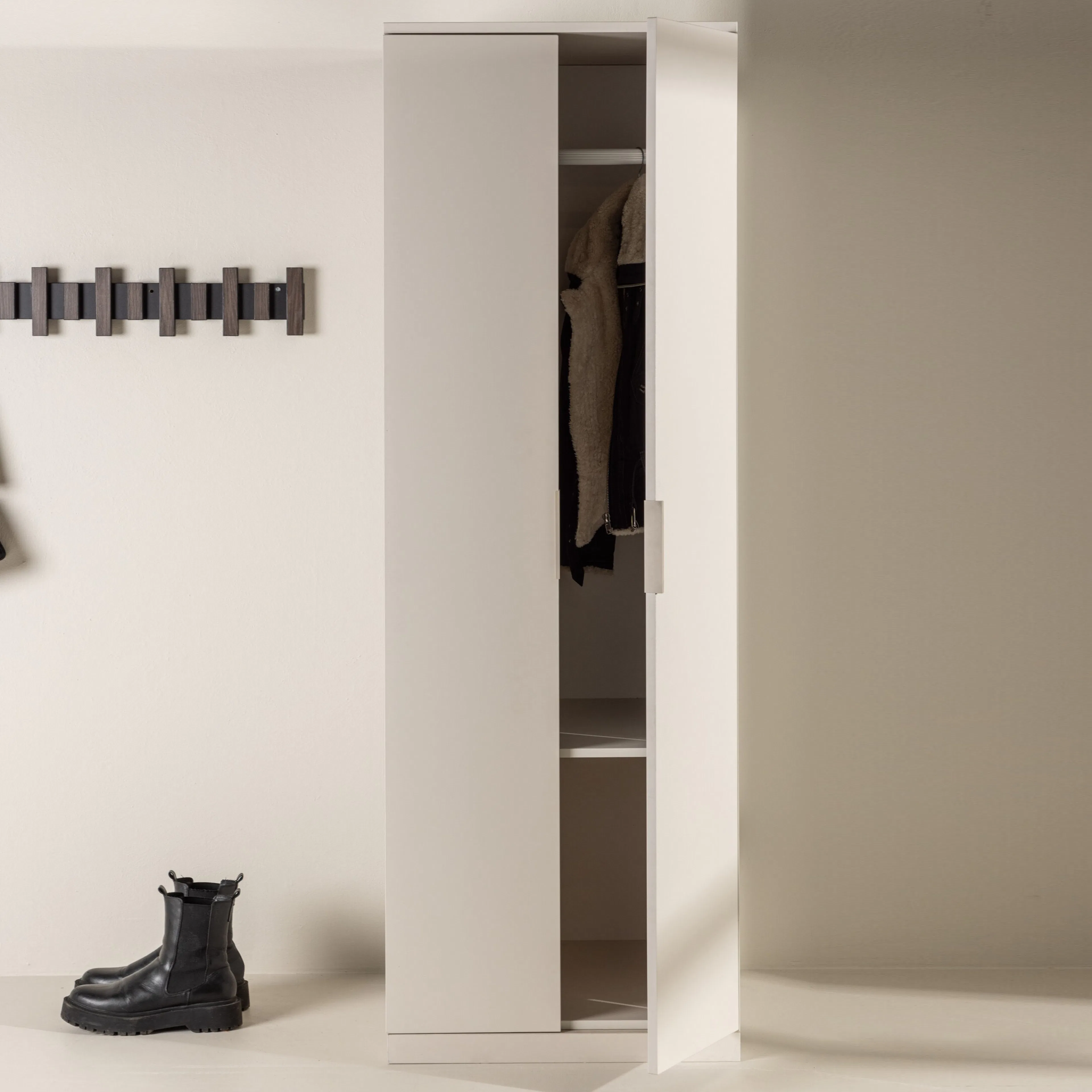 Garderob Venture Home Nice