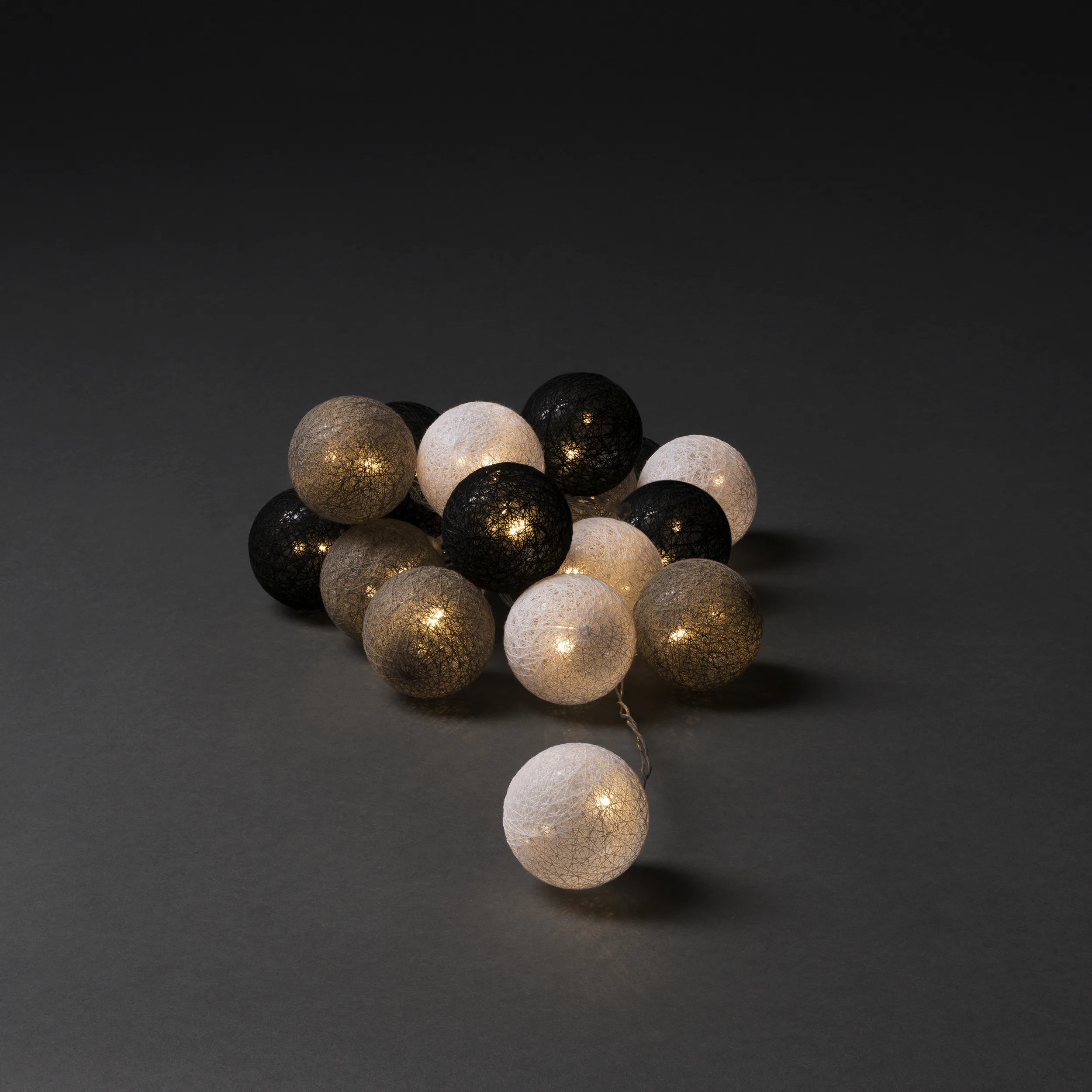 Ljusslinga Gnosjö Konstsmide 16L Garnbollar LED