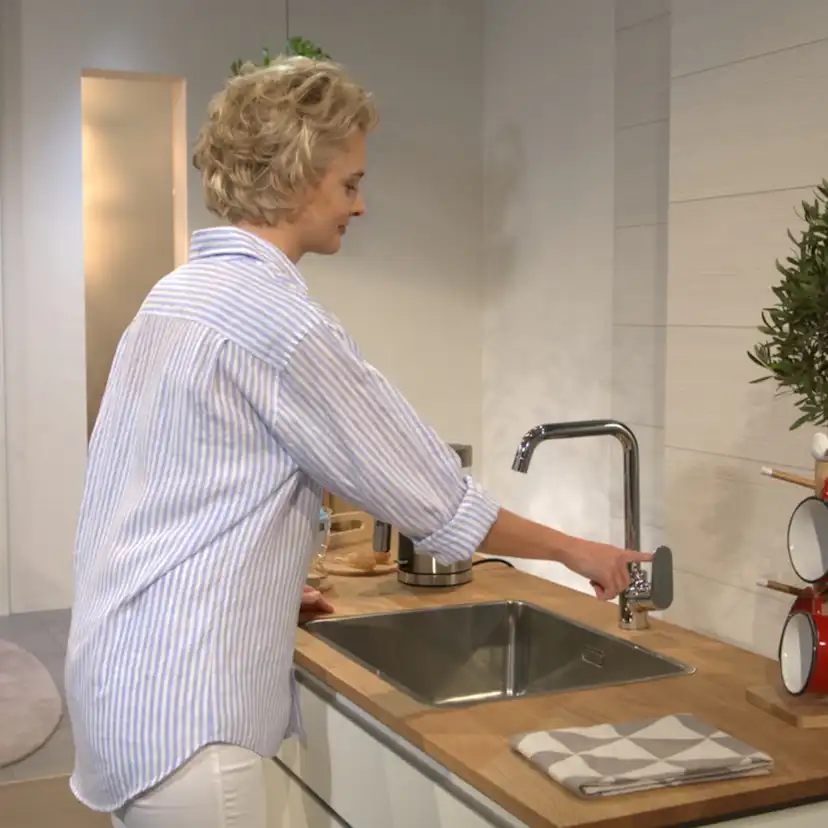 Köksblandare Hansgrohe Focus med Svängbar J-Pip