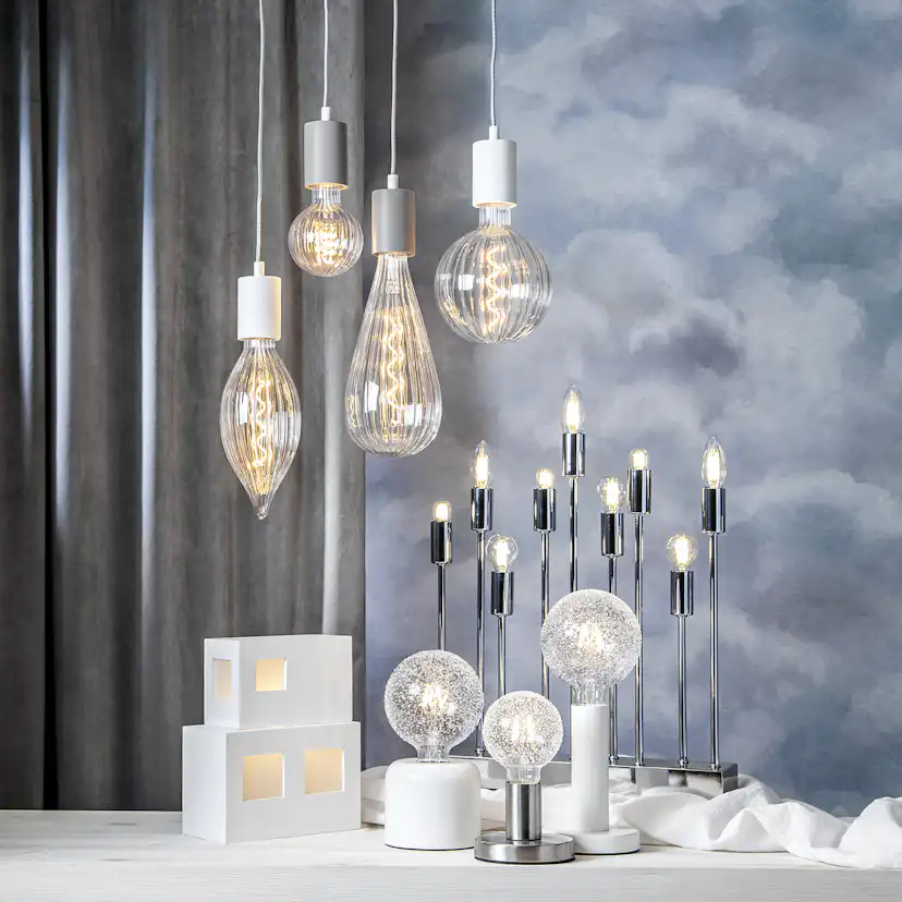 LED-lampa Star Trading Decoled Line E27 G95