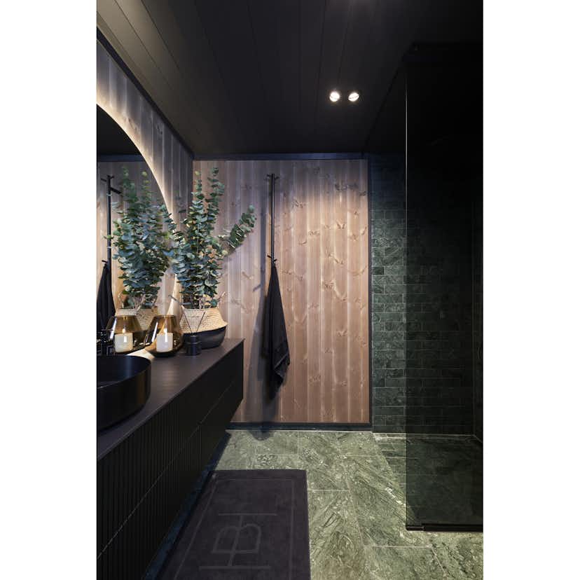 Spegel Svedbergs Valje Rundad med LED Belysning