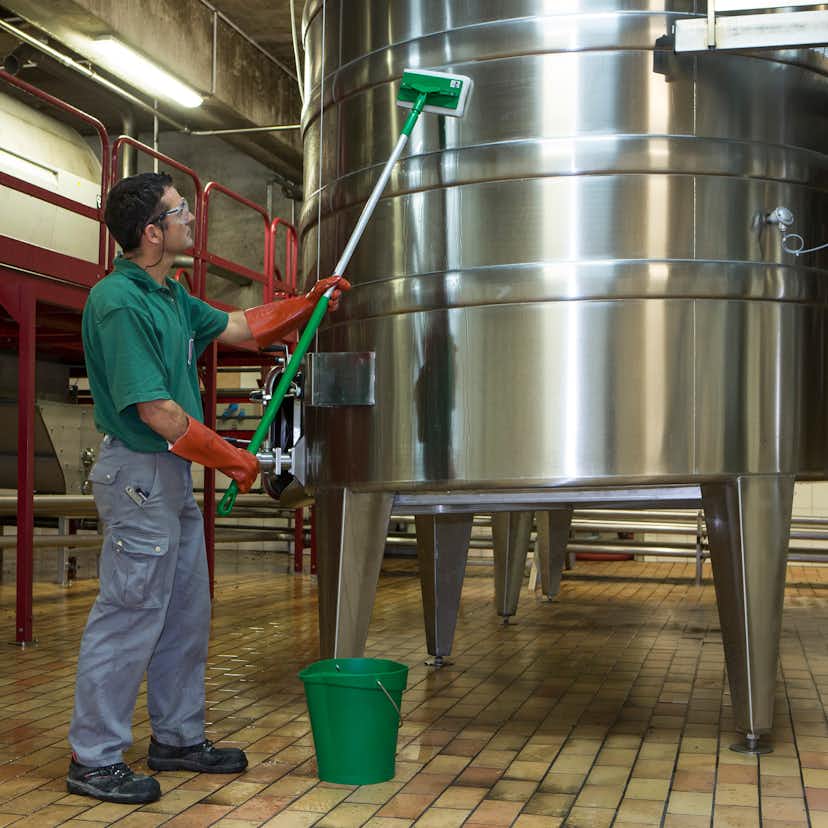 Skurhållare Vikan till Skaft för Skurnylon 230 mm