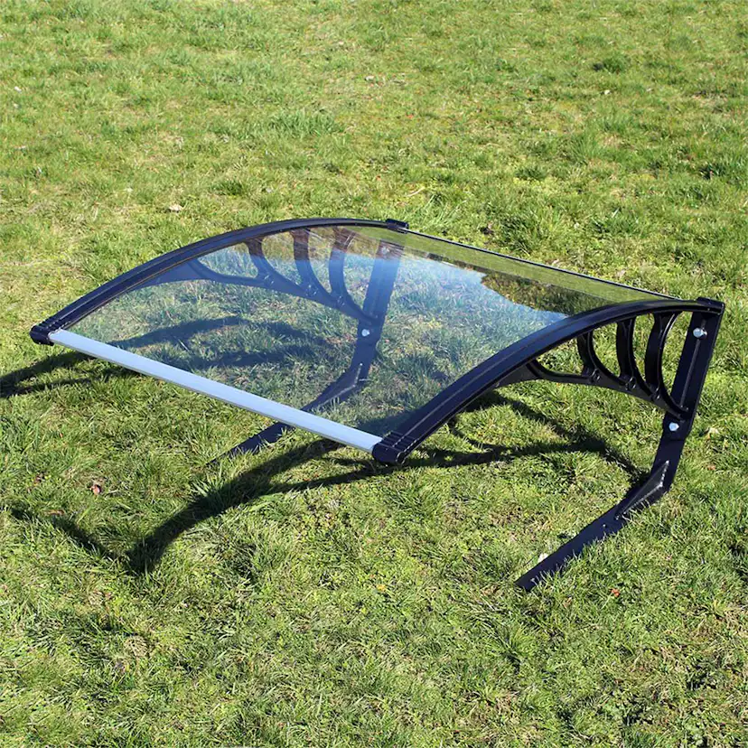 Hus Auto-Mow Garage 1