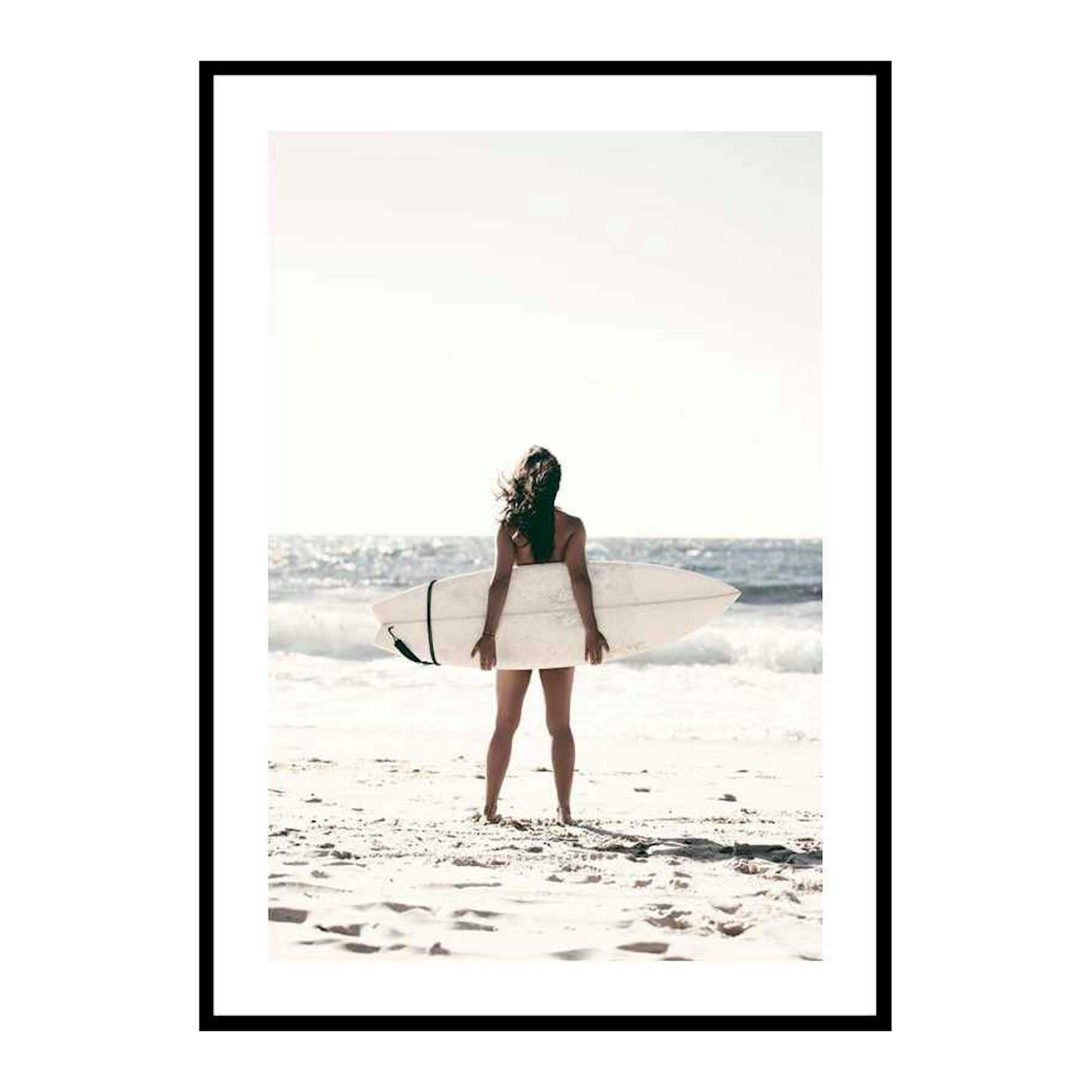 Poster Gallerix Surfer On Beach