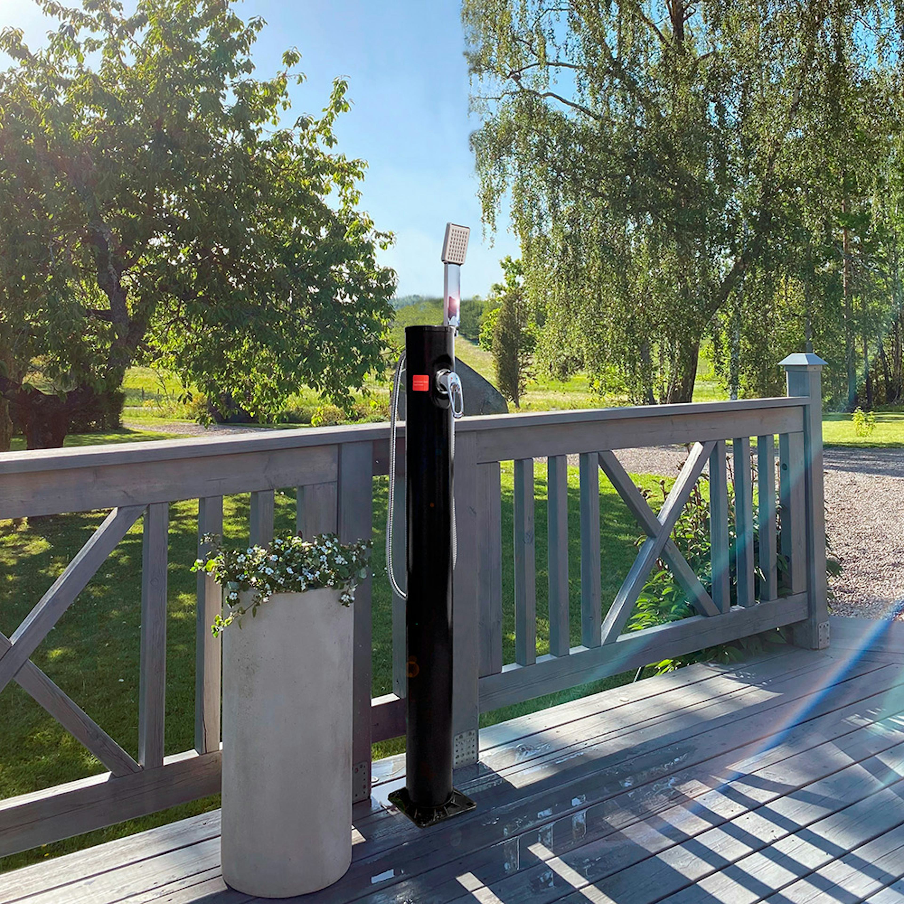 Utedusch Demerx Sunny 10 Light Soluppvärmd Trädgårdsdusch med Duschhantag