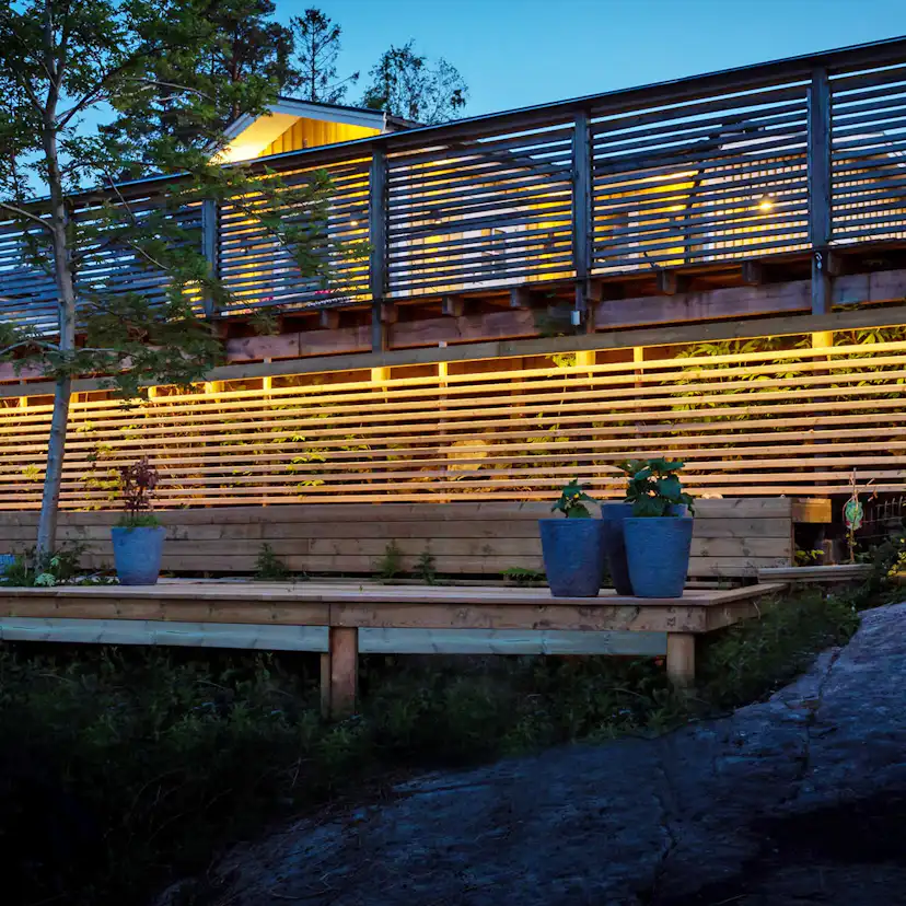 LED-slinga Gelia Utomhus 8M IP54 med Strömkabel 1,5 m + ClIPs Husarö