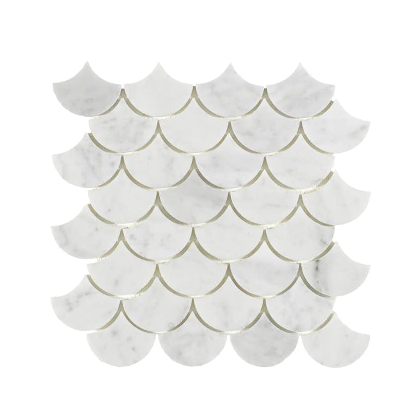 Marmor Arredo Carrara Fishtail Vit 5x7 cm Polerad