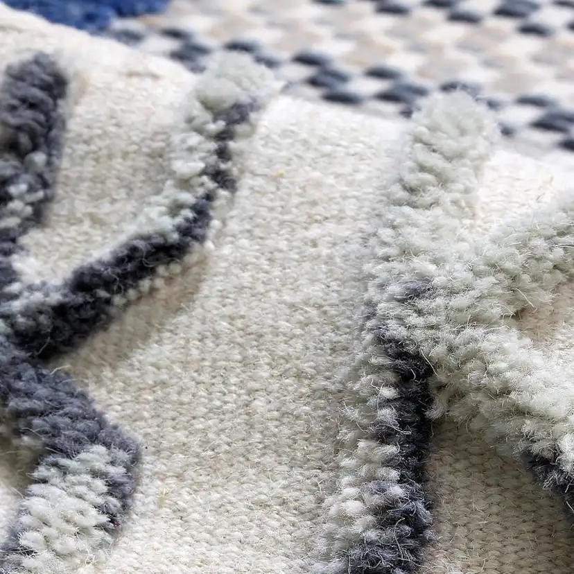 Handvävd matta D-sign Fingle Cuyaky Elfenben