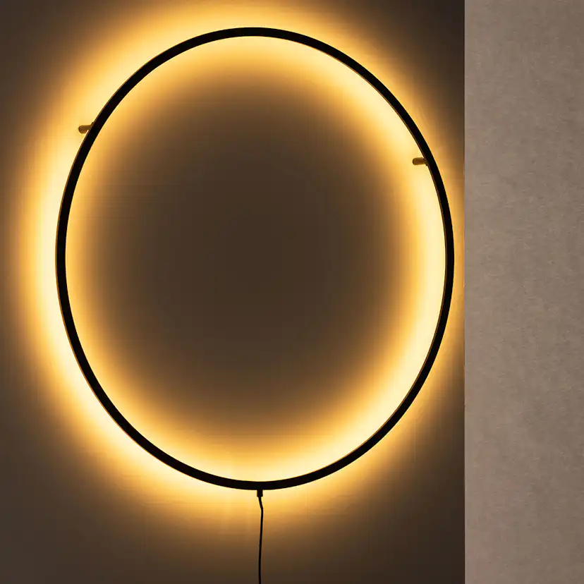 Vägglampa Vind Sörmjöle x Josefin Lustig Svart Aluminium Dimbar