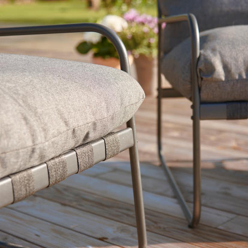 Loungegrupp ENVY DESIGN Theodor Trädgårdsgrupp i Aluminium med Dynor