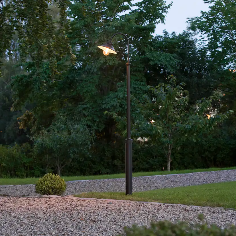 Stolplykta Gnosjö Konstsmide Vega E27 med Stolpe