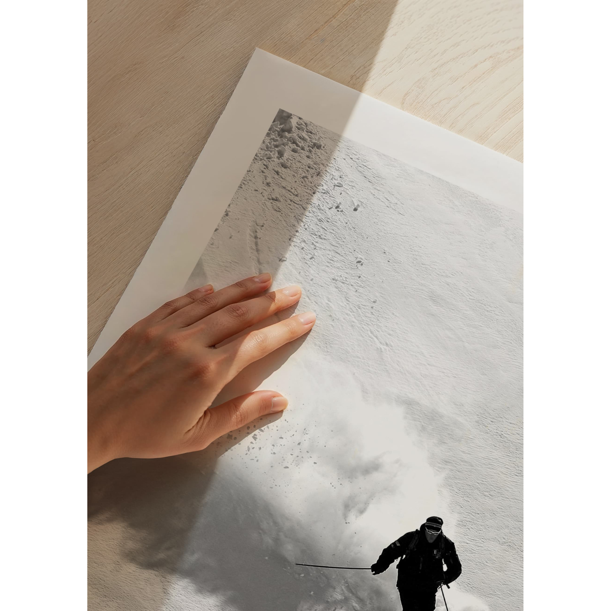 Poster Gallerix Skiing Downhill