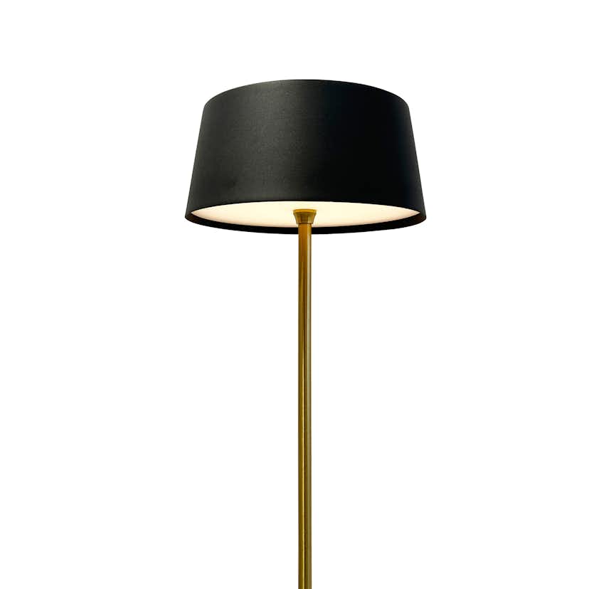 Golvlampa Dyberg Larsen Yoyo