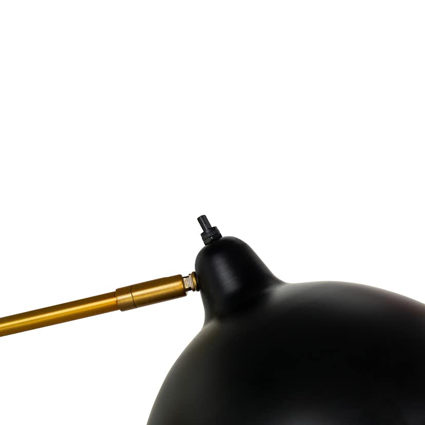 Golvlampa Dyberg Larsen Futura