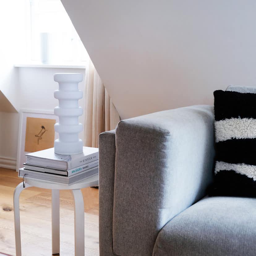 Bordslampa Dyberg Larsen Luna