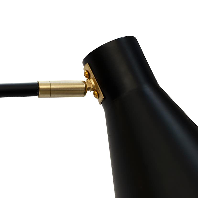 Golvlampa Dyberg Larsen Miles