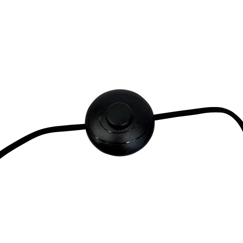 Golvlampa Dyberg Larsen Calix