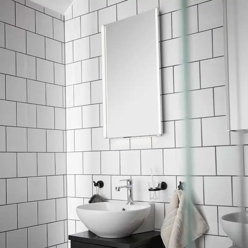 Badrumsspegel Miller Badrum LINEAR LED