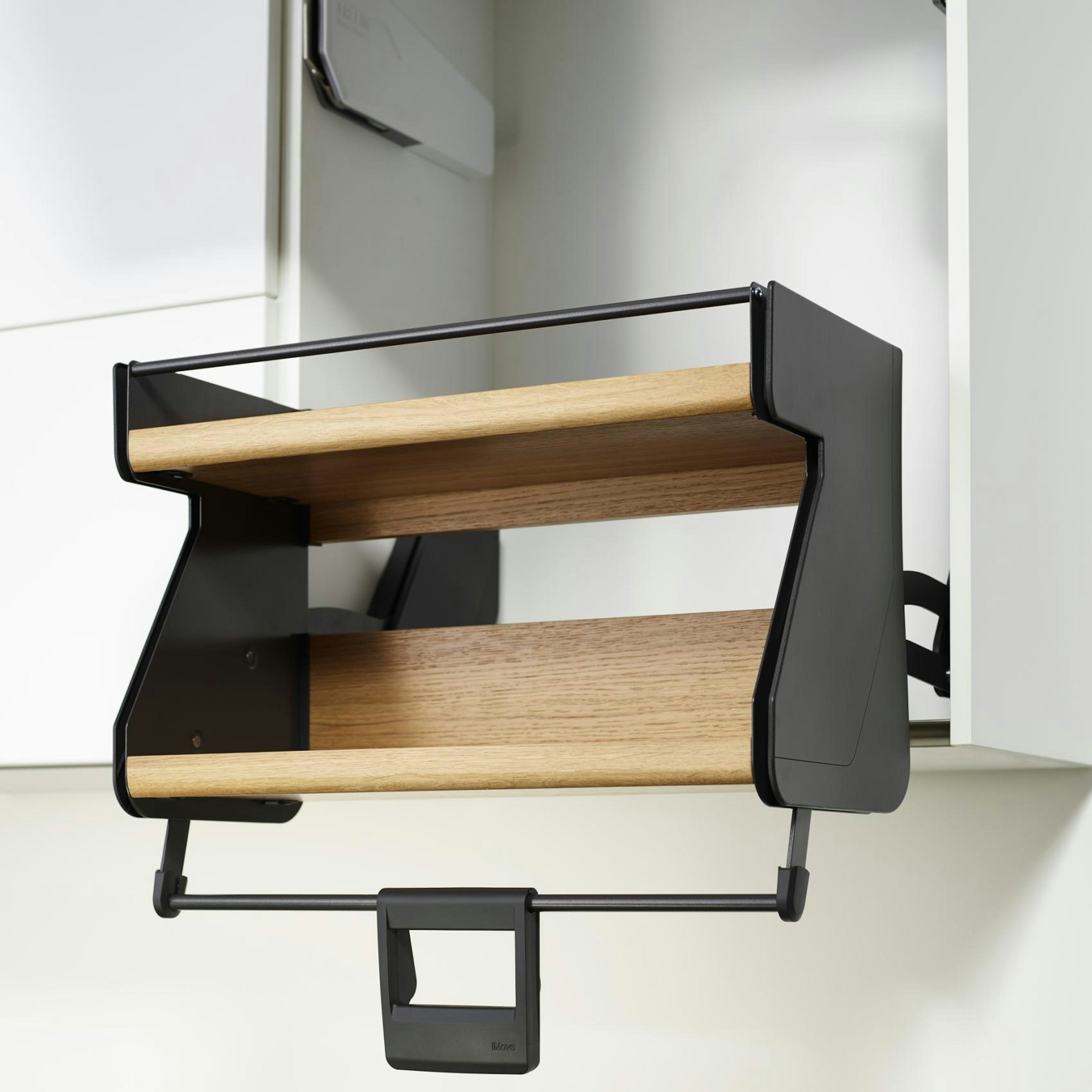 Utdrag Theofils Kesseböhmer Imove 600 mm Två Hyllplan Soft Stop