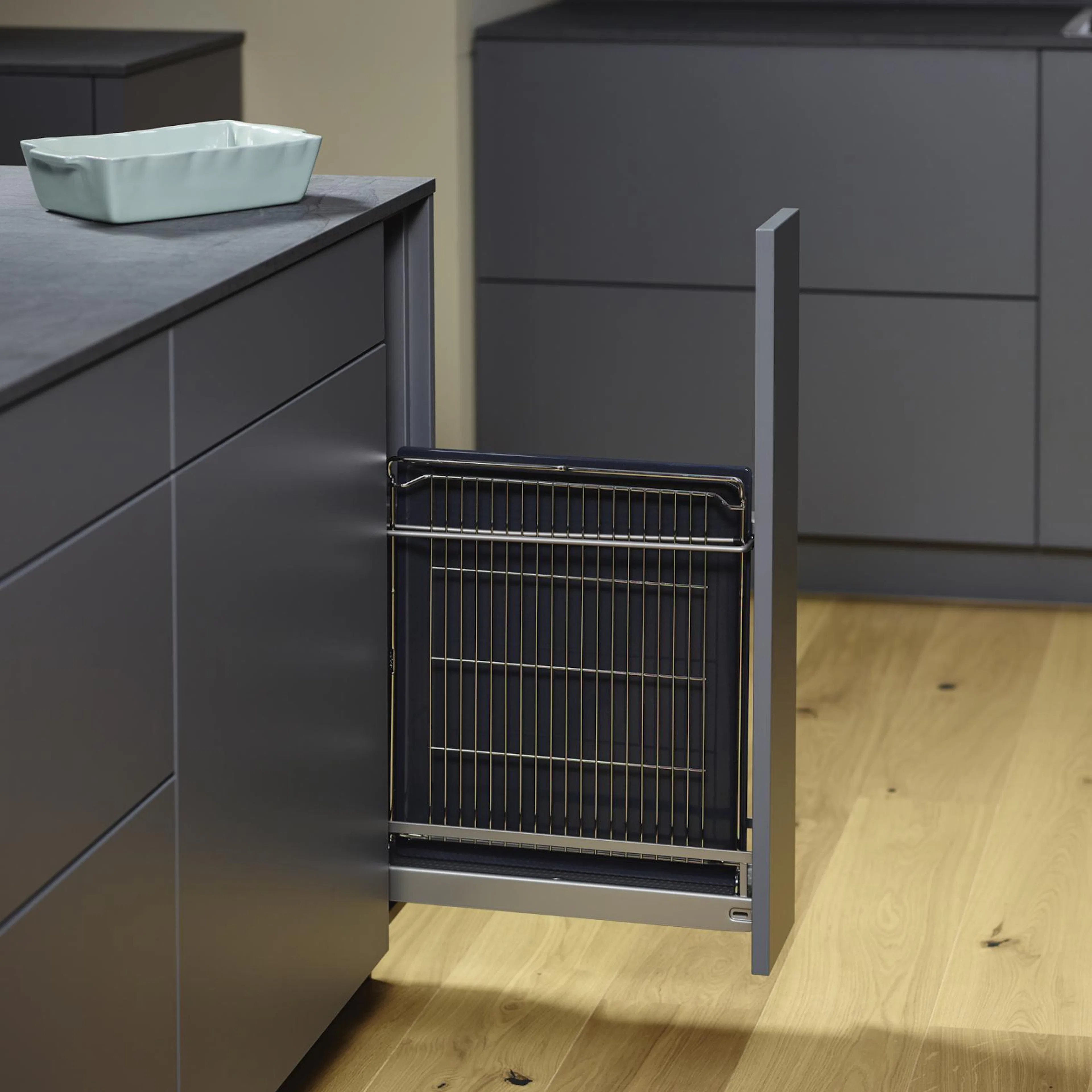 Bänkskåpsutdrag Theofils Kesseböhmer Base No.15 Arena Classic Bakplåt 481 mm Grå/Silver