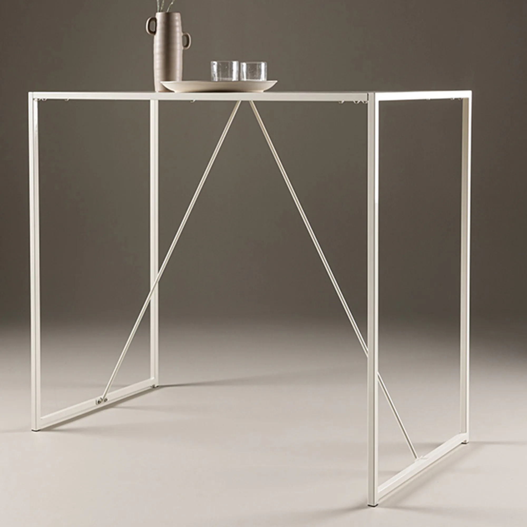 Barbord Venture Home Brea