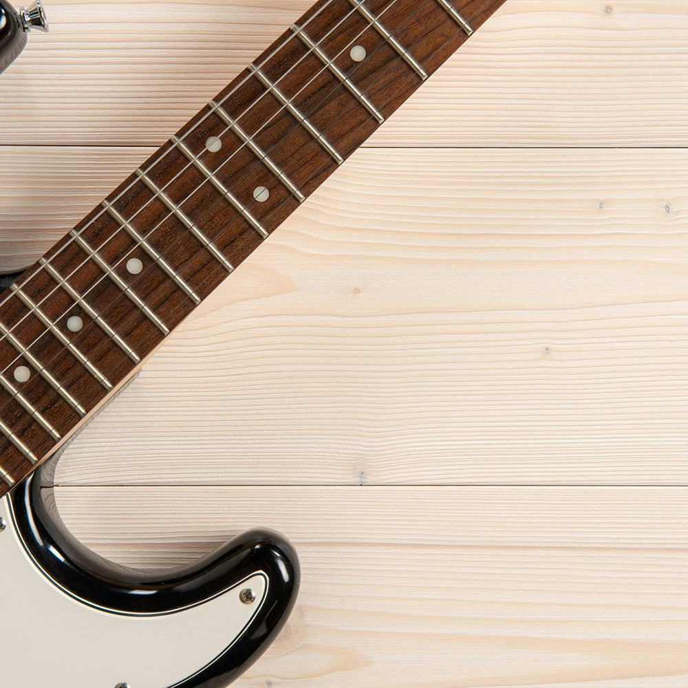 Massivt Trägolv DalaFloda HardSpruce Pearl Borstat & Vittonat 1-Stavs Grangolv