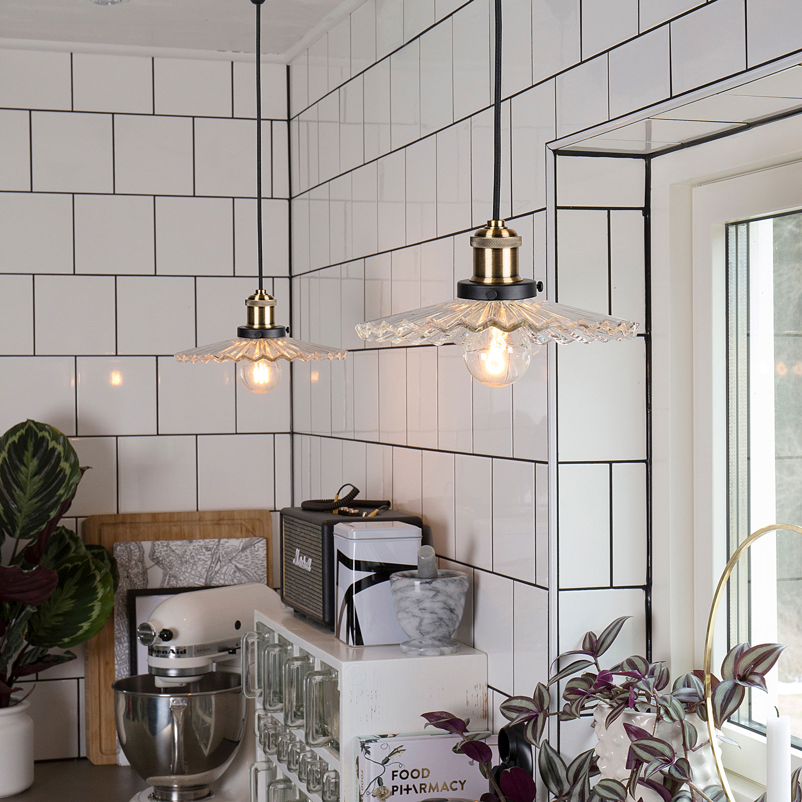 Taklampa Globen Lighting Cobbler Pendel