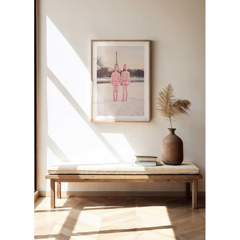 Poster Gallerix In Pajamas By The Eiffel Tower