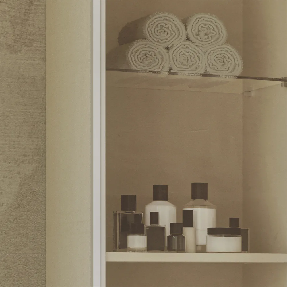 Glashylla Svedbergs till Högskåp