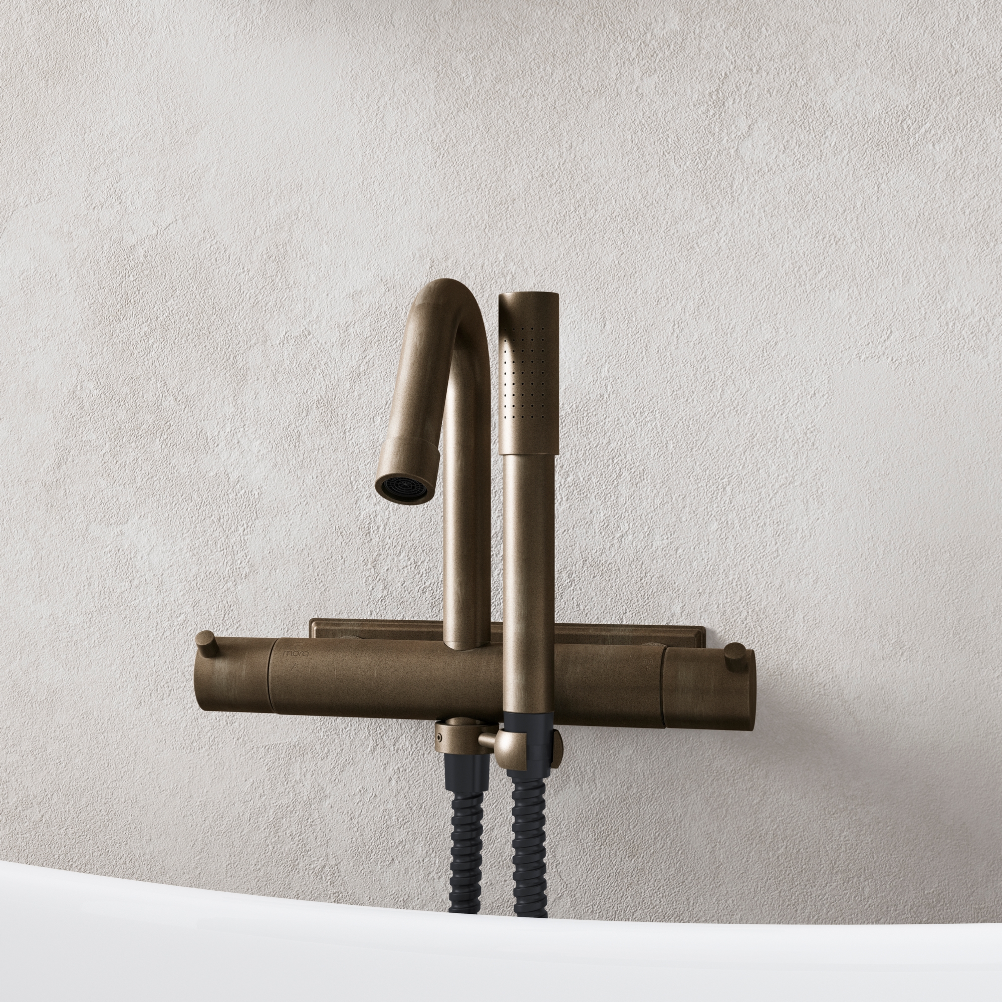 Badkarsblandare Mora Izzy Rustic med Handdusch