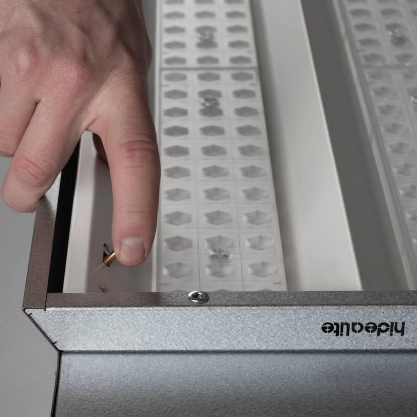 Industriarmatur Hide-a-lite Indline Sport Grid XXL Asymmetrisk