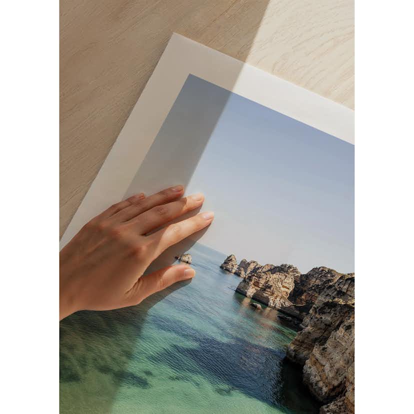 Poster Gallerix Crystal Waters By The Cliffs