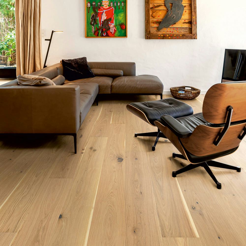 Parkettgolv Berg & Berg Ek XXL Vild Borstad Råträ Mattlack