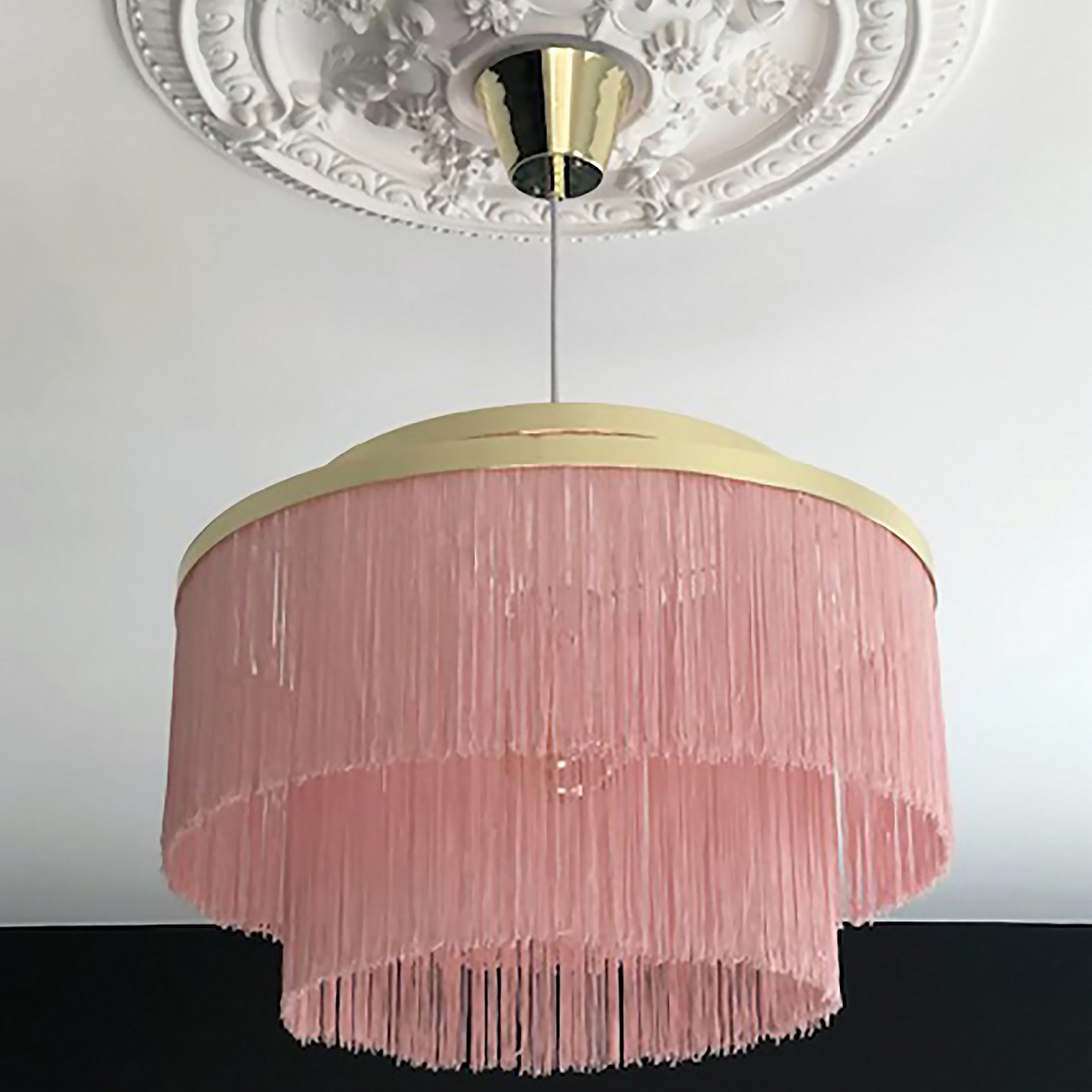 Taklampa Globen Lighting Frans