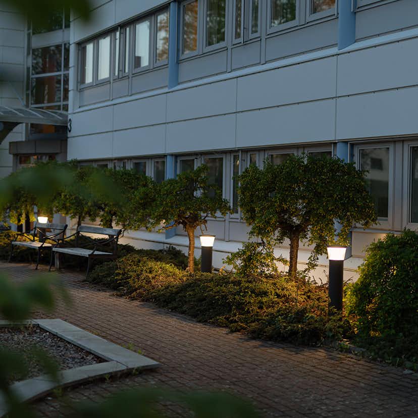 Pollare Hide-A-Lite PavePillar Deco II