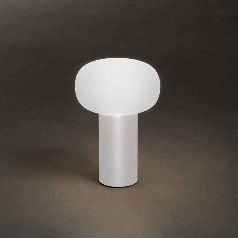 Bordslampa Gnosjö Konstsmide Antibes USB