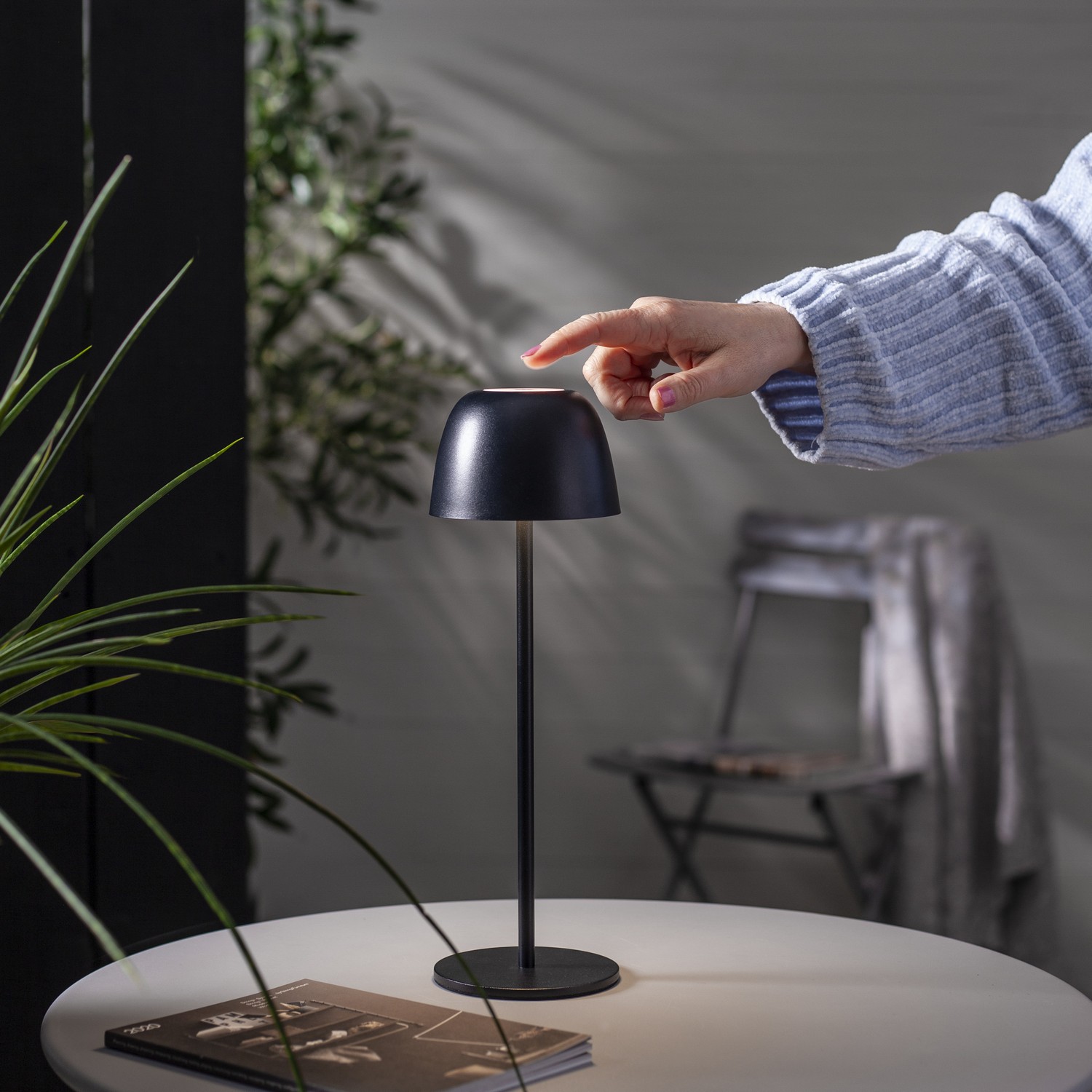 Bordslampa Star Trading Ronda USB