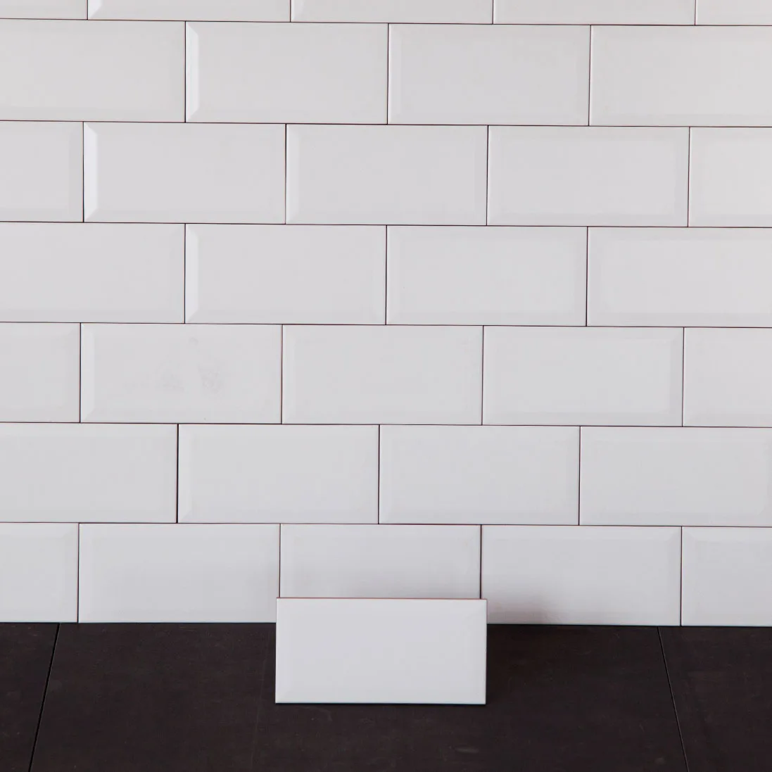 Kakel Color Vit Metro Biselado Matt 10x20 cm