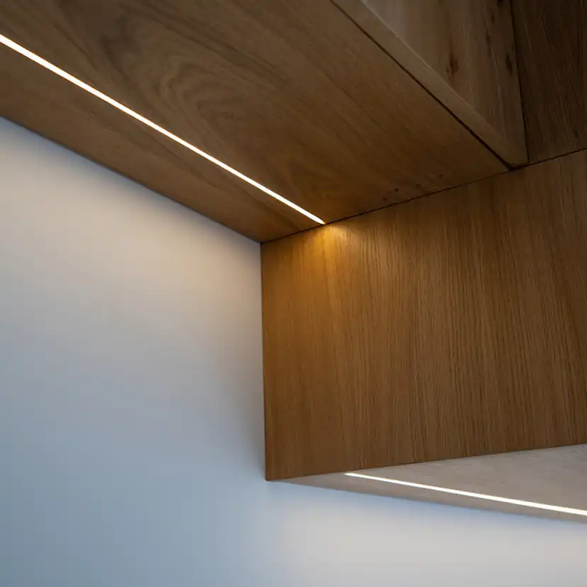 LED-strip Beslag Design Flexy SE H4-24 3000 DC 24V/28,8W 3100K