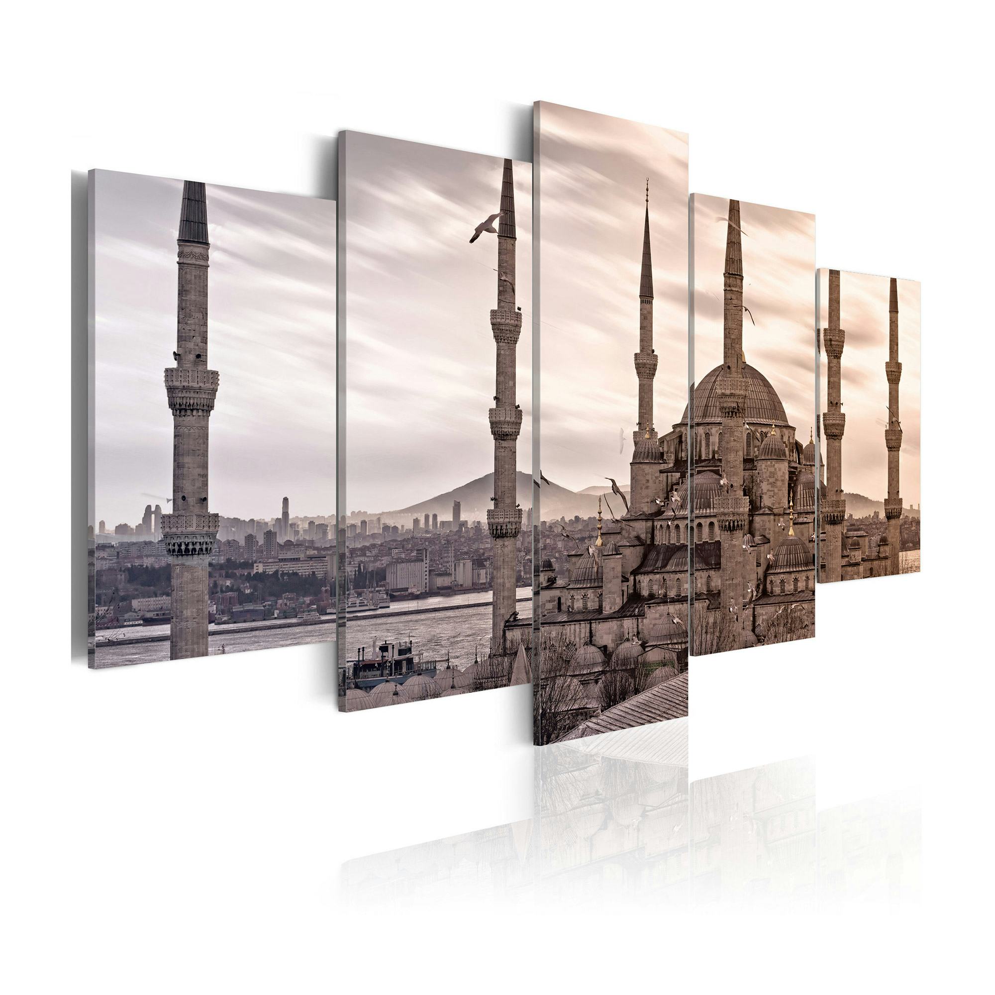 Tavla Arkiio Mosque On Near East