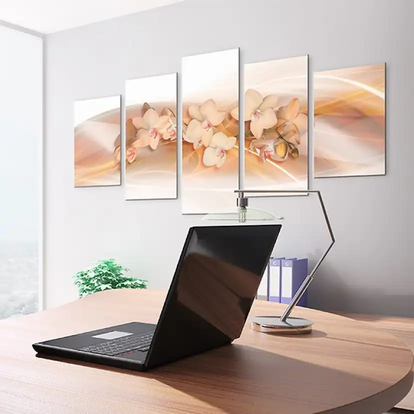 Tavla Arkiio An Orchid A Delicate decoration