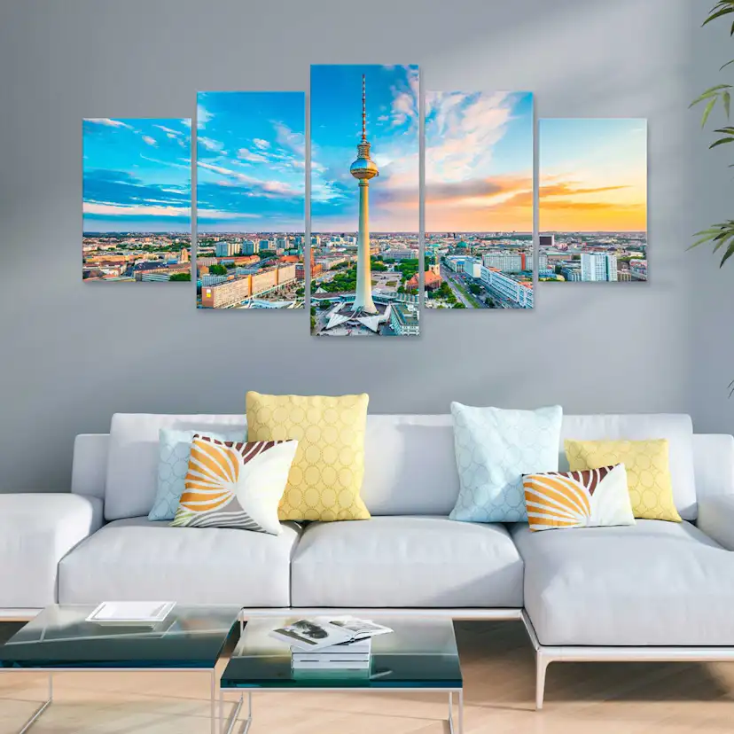 Tavla Arkiio Berlin TV Tower Germany