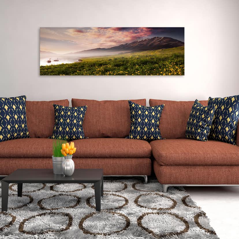 Tavla Arkiio Sayram Lake