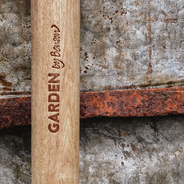 Trädgårdskratta by Benson Deluxe