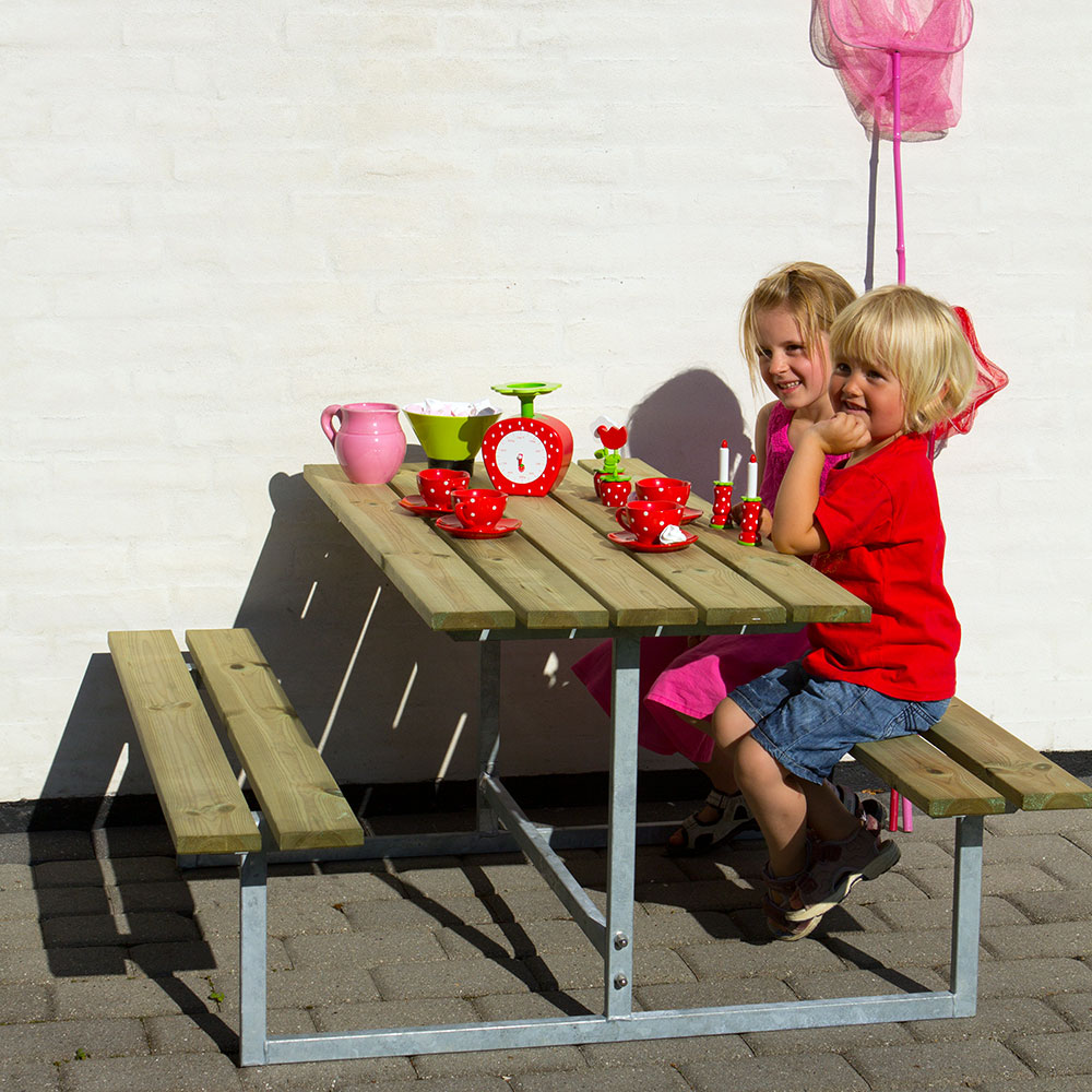 Barnmöbel PLUS Basic Utomhus