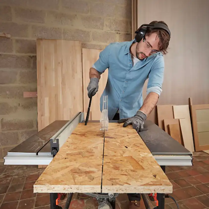 Bordsåg Black & Decker BES720 1800W 250Mm