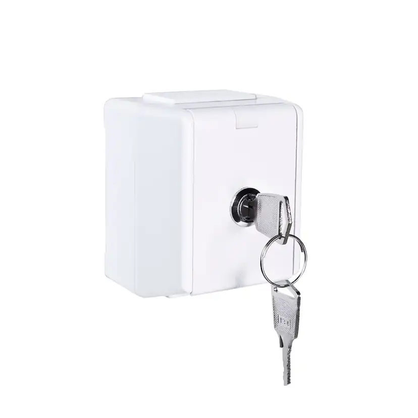 Vägguttag Elko 1-Vägs IP44 Med Lås RS Renvit