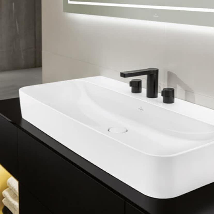 Tvättställsskåp Villeroy & Boch Finion med 4 Lådor och Bänkskiva för Två Fristående Tvättställ från Artis & Collaro