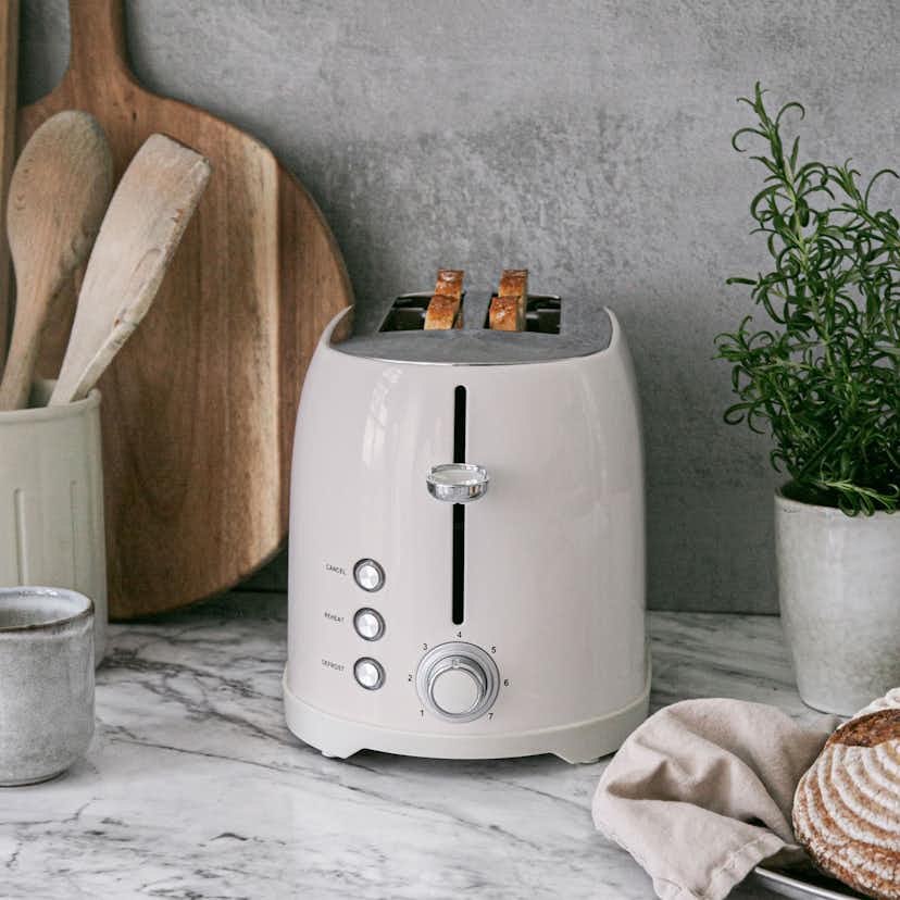 Brödrost Champion 2 skivor 800W BR610 Creme White Series